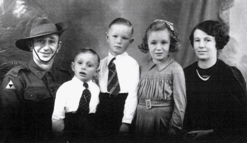 Kuhl, Fred & family July 1941